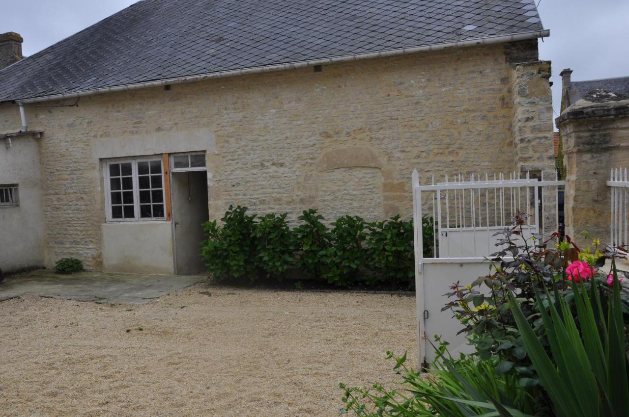 Le Petit Clos Du Bessin Longues-sur-Mer ภายนอก รูปภาพ